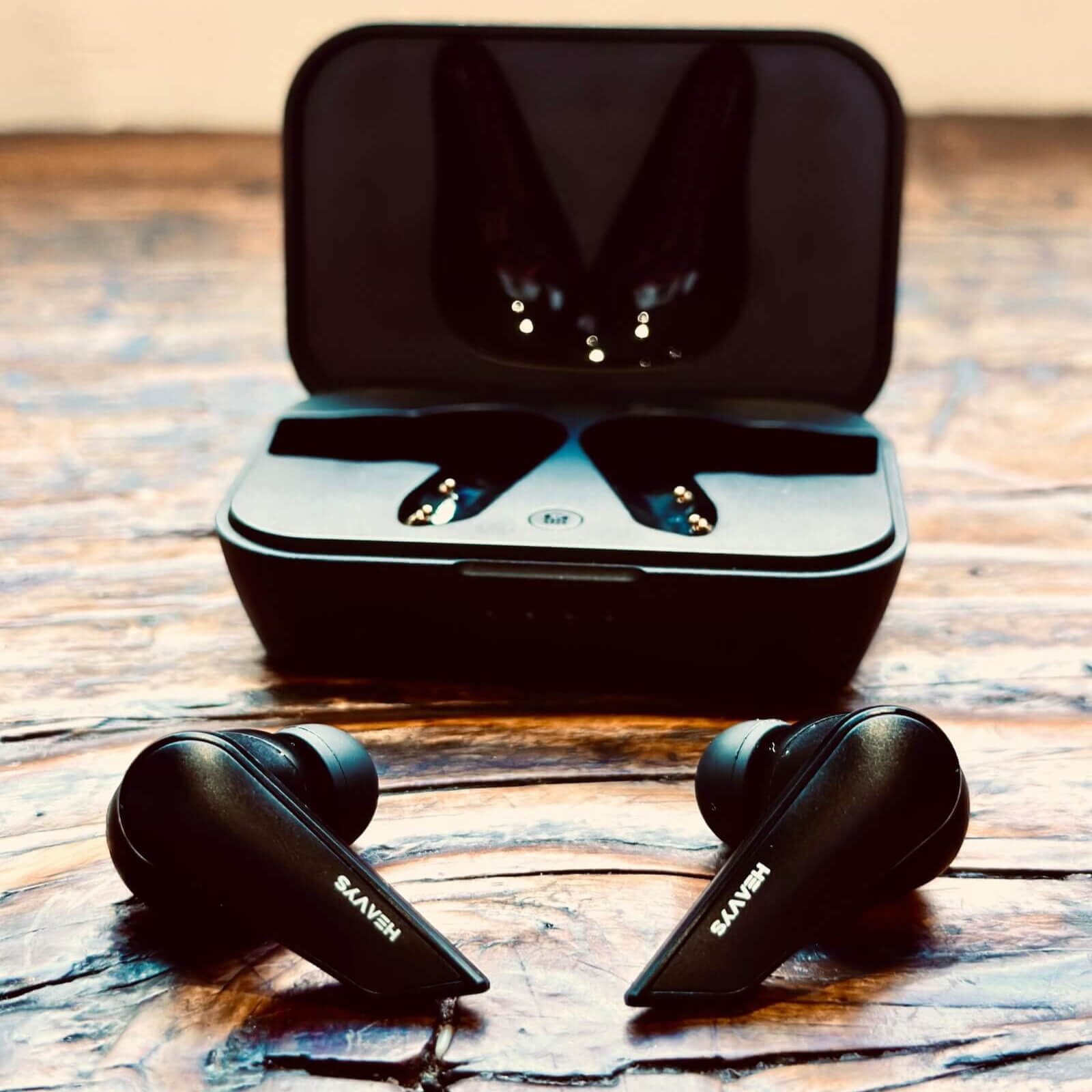 heavysearbuds_1.jpg